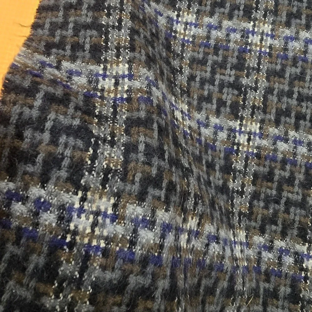 D&Y Softer Than Cashmere Scarf Gray Blue Plaid Checkered 100% Acrylic Soft 12x64